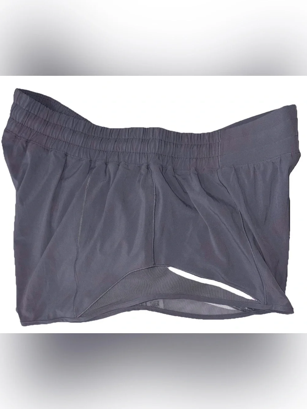 NWT LULULEMON SIZE 14 HOTTY HOT LOW RISE 2.5”L SHORT LINED AUTHENTIC RHINO GRAY